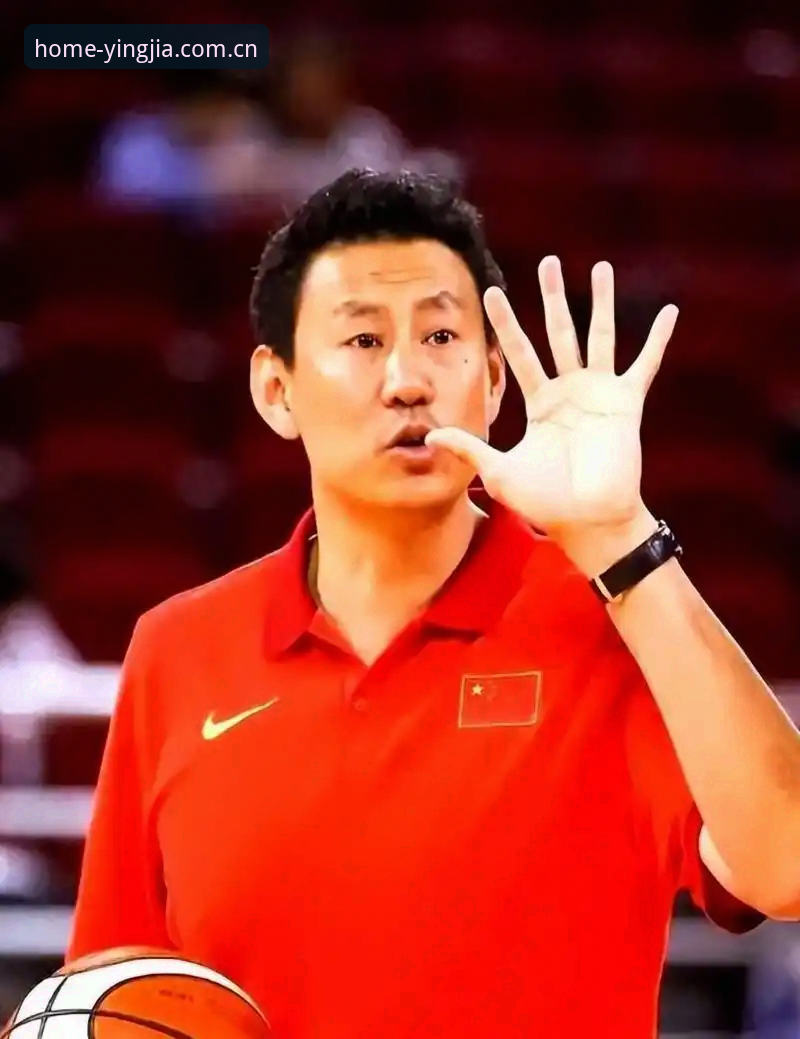 北京男篮换帅，李楠接任：一个教练的“翻身仗”该怎么打？